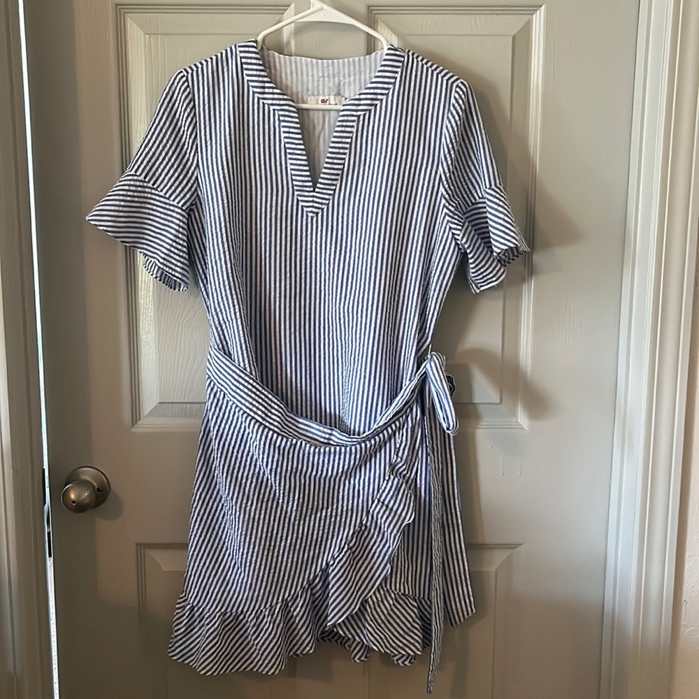 Vineyard Vines striped dress size 4